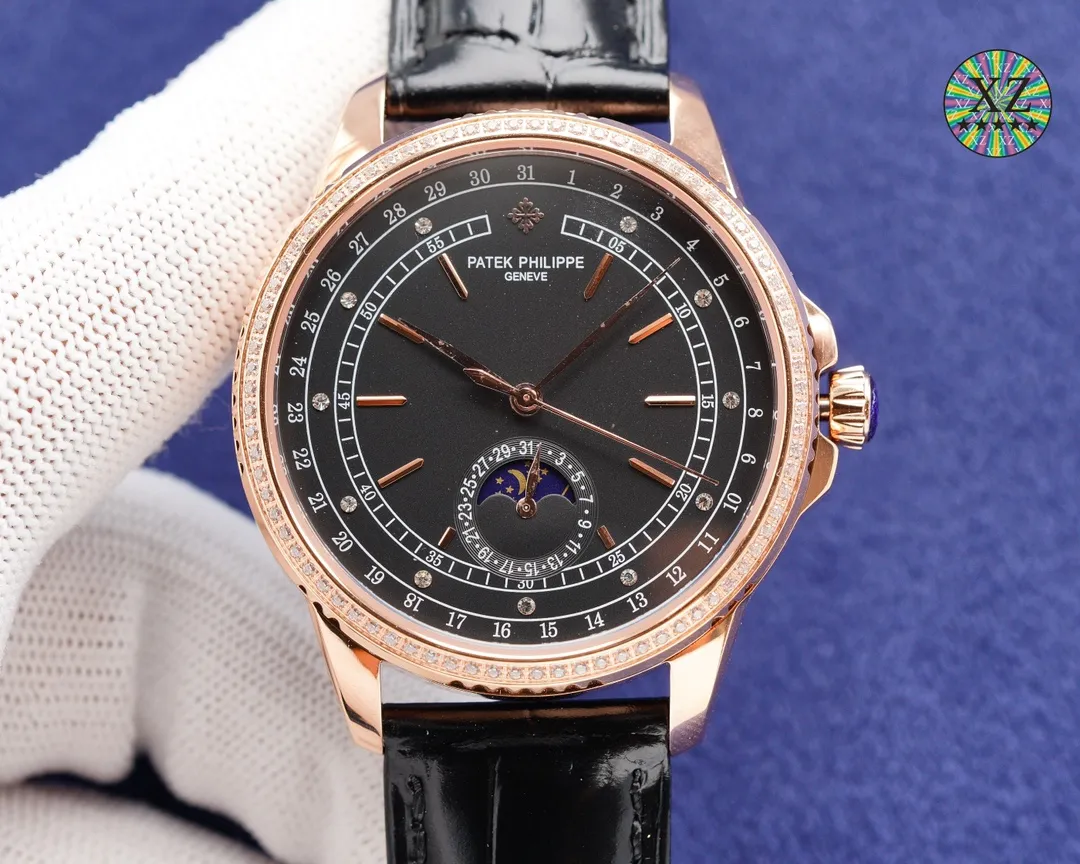 Patek Philippe series, an upgraded version of the true moon phase function watch series, welcomes new members. The word is high-end, using the unique Swiss ETA2824-2 special movement (zero repair), calendar callback, vibration frequency: 28800 oscillations per hour power reserve, sapphire glass, size 41x10mm, super luminous needle, with original Vacheron Constantin pin buckle, super waterproof function, perfect harmony, your first choice! Welcome to reprint!